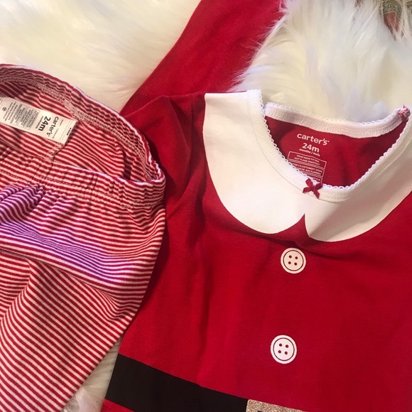 Carter’s 3 Piece Christmas Santa Outfit 24 months - Picture 3 of 4